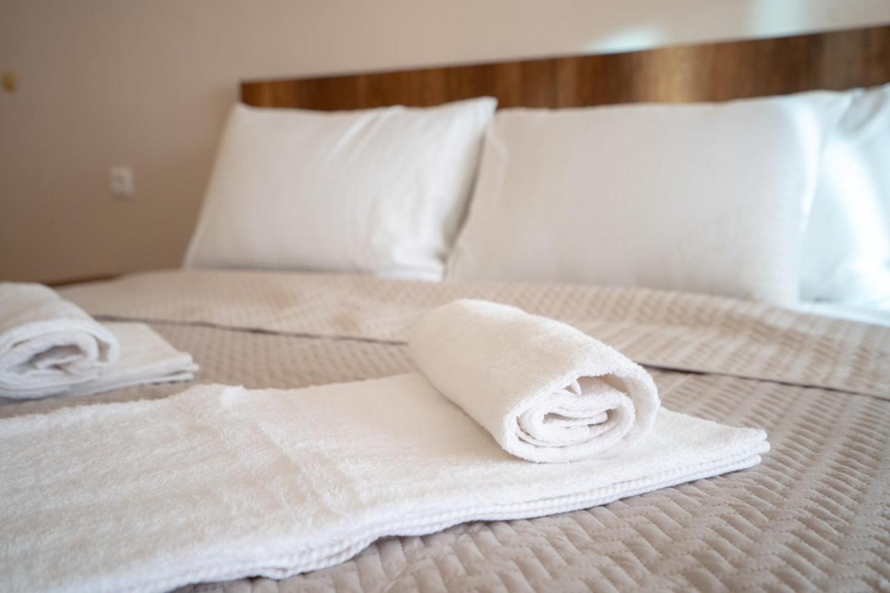 Monastiraki Metro Station Studio For 4 Persons Athen Exterior foto